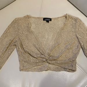 A. Byer lace gold Blouse shorts sleeves Size Small